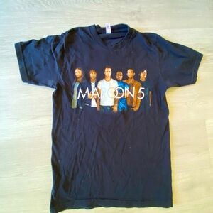 Maroon 5 Black Graphic T-Shirt